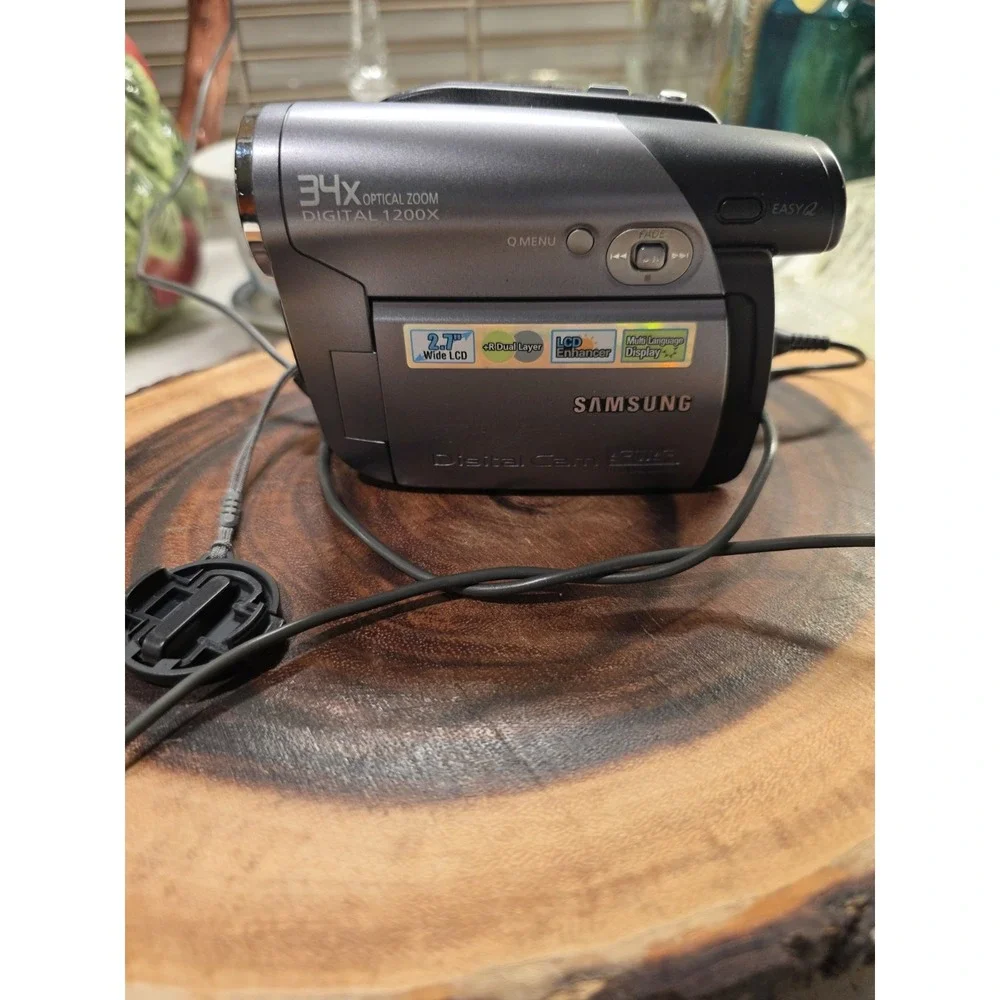 Samsung SC-DC173U 34x Optical Zoom 1200X Digital Cam Recorder.